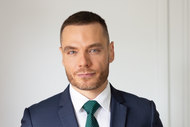 Christopher Dembik Pictet