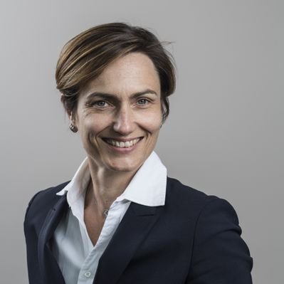 Interview de Corinne CALENDINI, Directrice Wealth Management et Banque Patrimoniale chez AXA